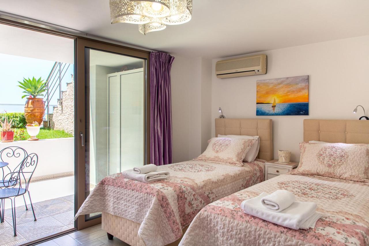 Elimia Suites & Studios Makrýgialos Eksteriør billede
